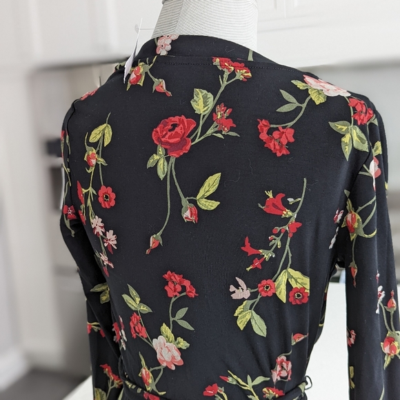 Beautiful floral dress from Reitmans, XXS - Picture 2 of 8